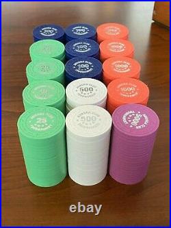 300 Casino Quality Clay Poker Chips Set W / Wood Case