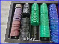 Poker, Craps chips (plastic and clay). Incl. Tray, dice, on/off discs, croupier