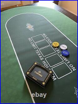 Poker Mat With Tote bag. 1000 Clay poker chips in acrylic case & Copag decks