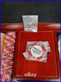 Rare World Tour Poker Set Case Clay Chips Coasters Cards Dice Dealer Chip Key