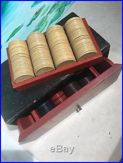 VINTAGE SET Wooden Horse Box CLAY POKER CHIPS & ANTIQUE CASE RARE Stop Monkeying