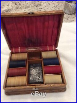 Vintage Clay & Bakalite Poker Chips Gambling set with Wooden Case